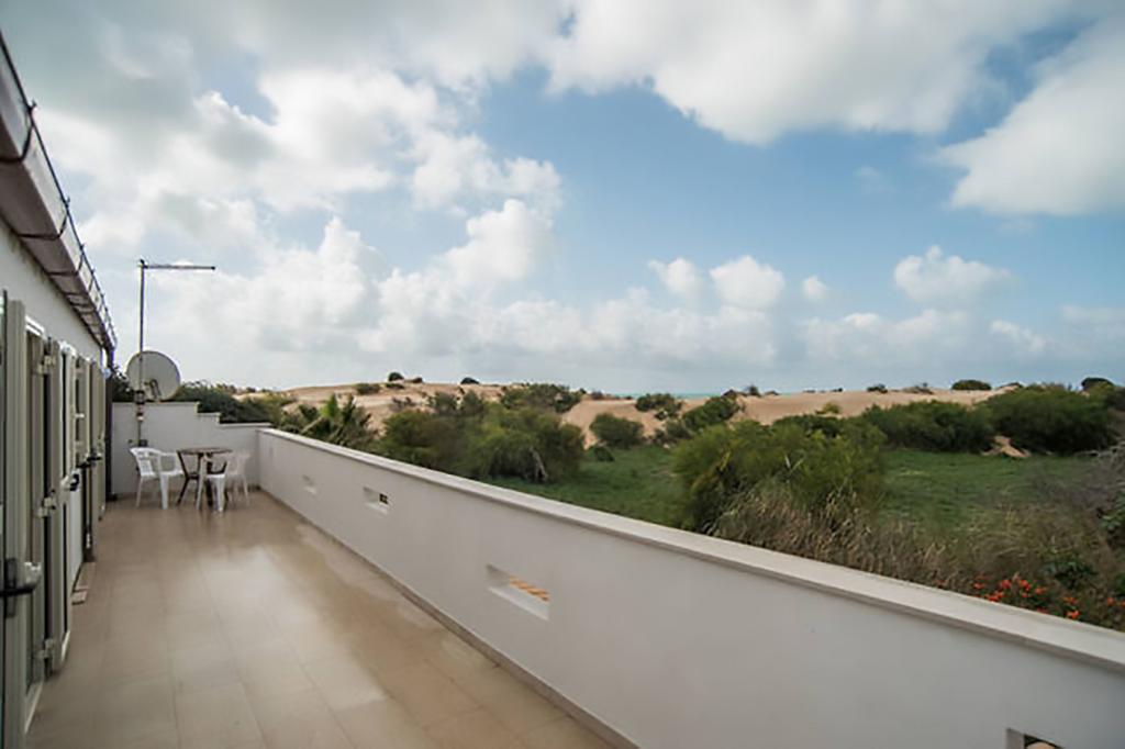 La Giara - Holiday Apartments Sampieri Exteriör bild