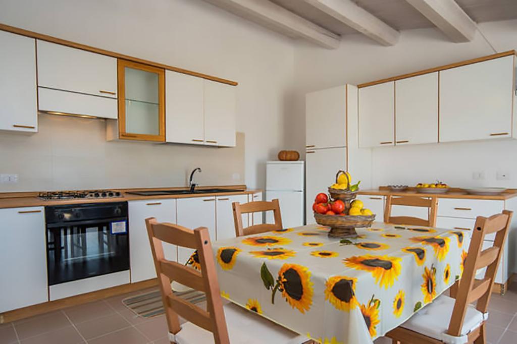 La Giara - Holiday Apartments Sampieri Exteriör bild