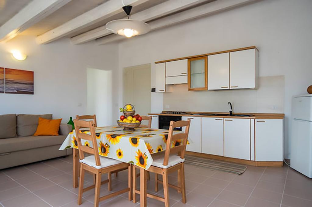 La Giara - Holiday Apartments Sampieri Exteriör bild